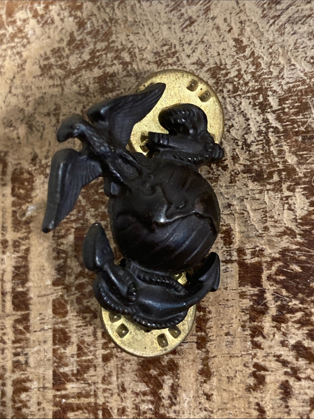 USMC Eagle Globe & Anchor Metal Pins Lot of 2 - Picture 3 of 11